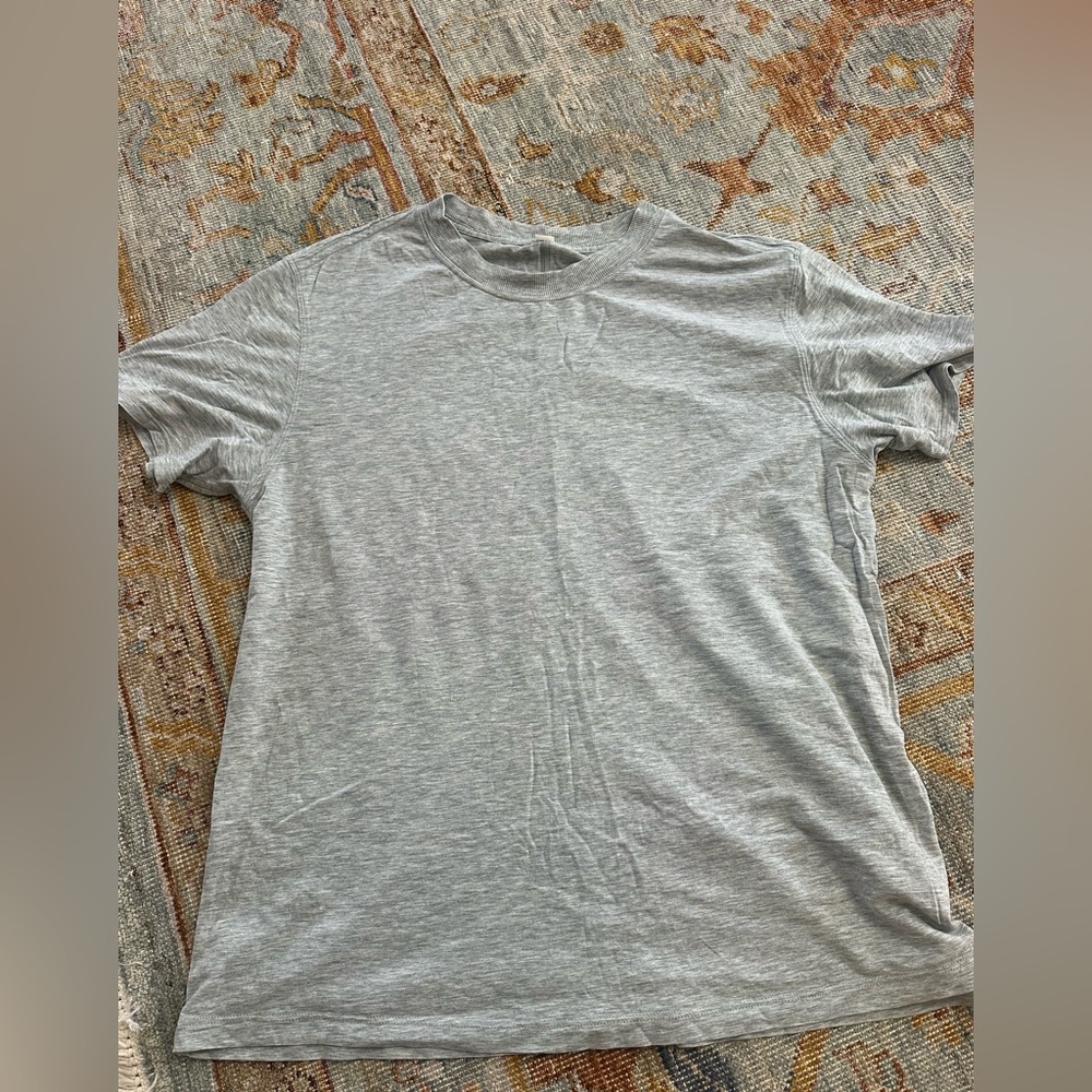 Lululemon Tee
